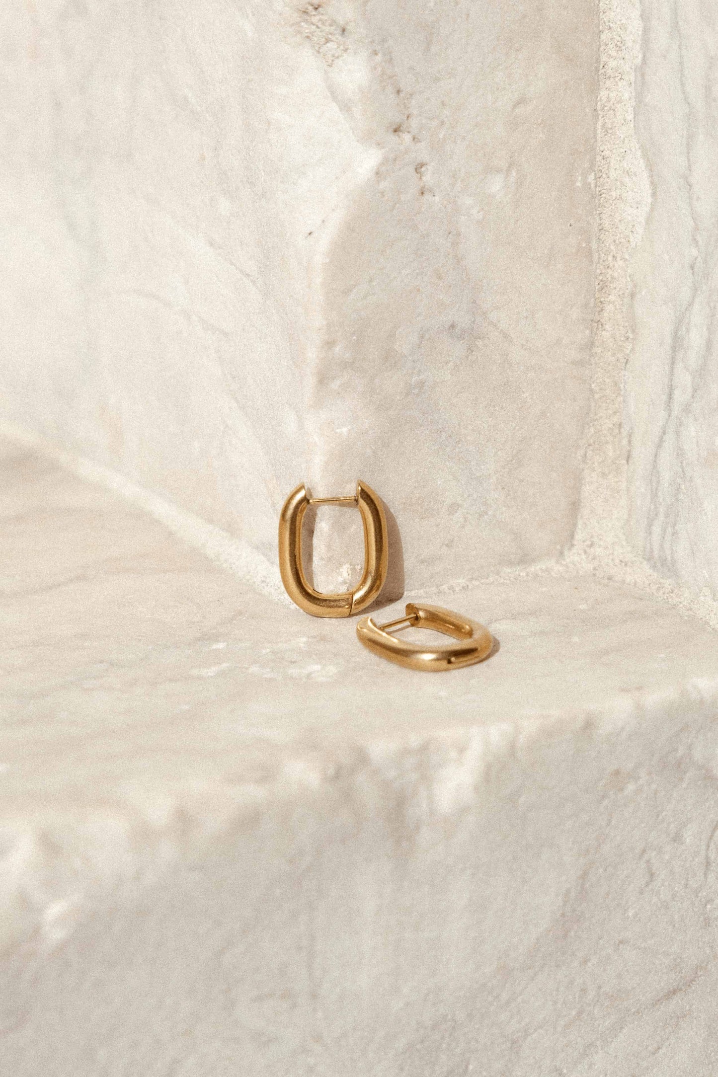 Mia Hoops