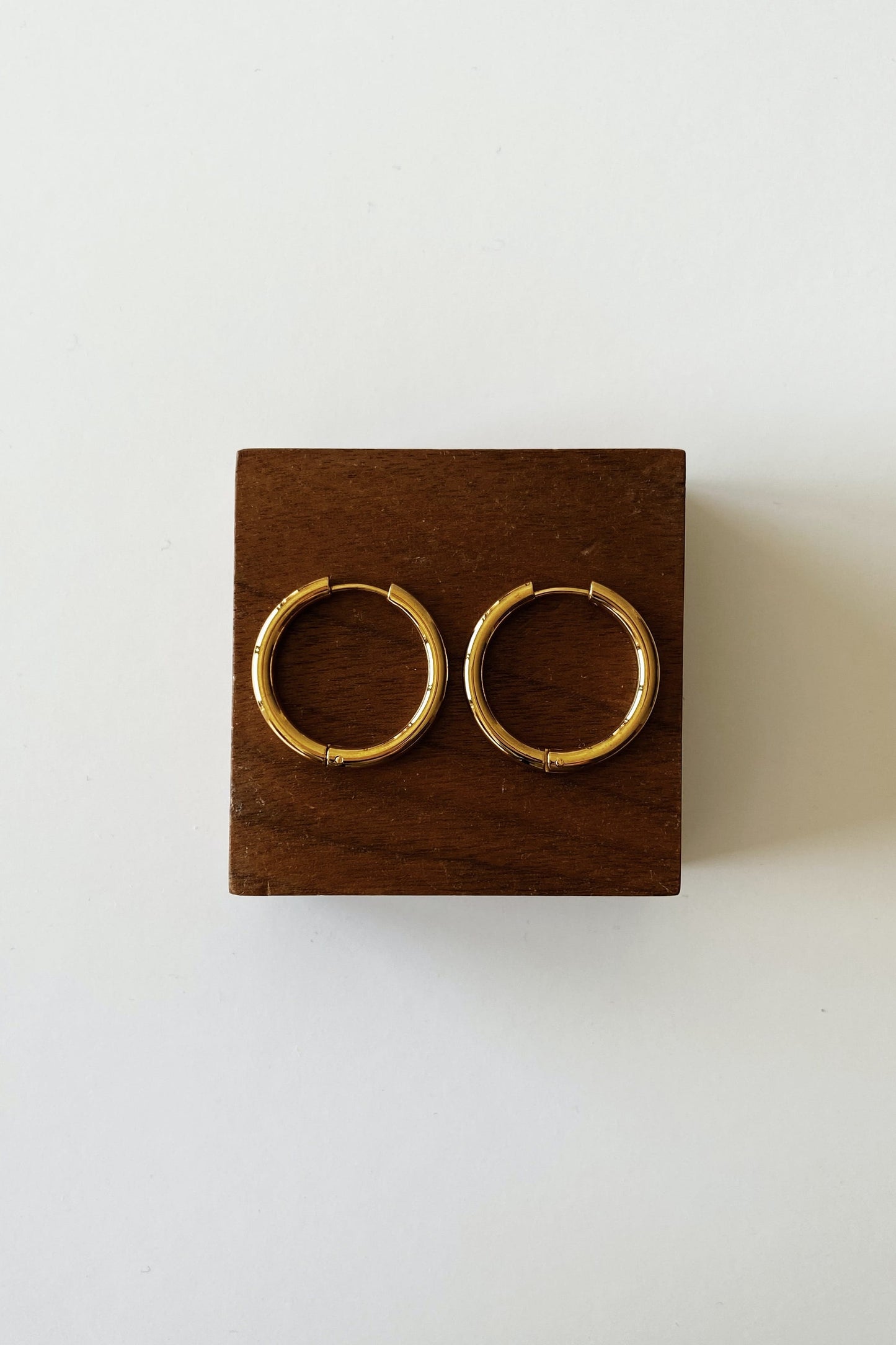 Everly Hoops